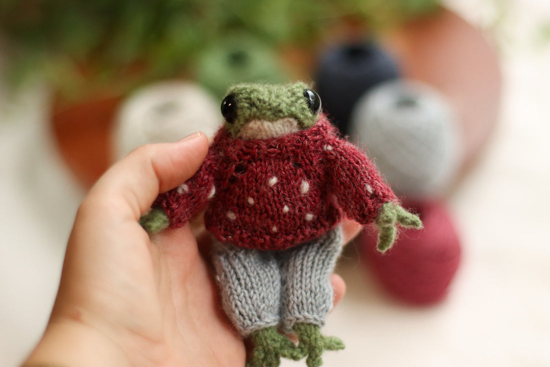 Frog Knitting Kit