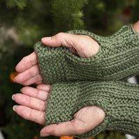 Beginner's Hand Warmers | PDF Knitting Pattern