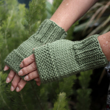 Beginner's Hand Warmers | PDF Knitting Pattern