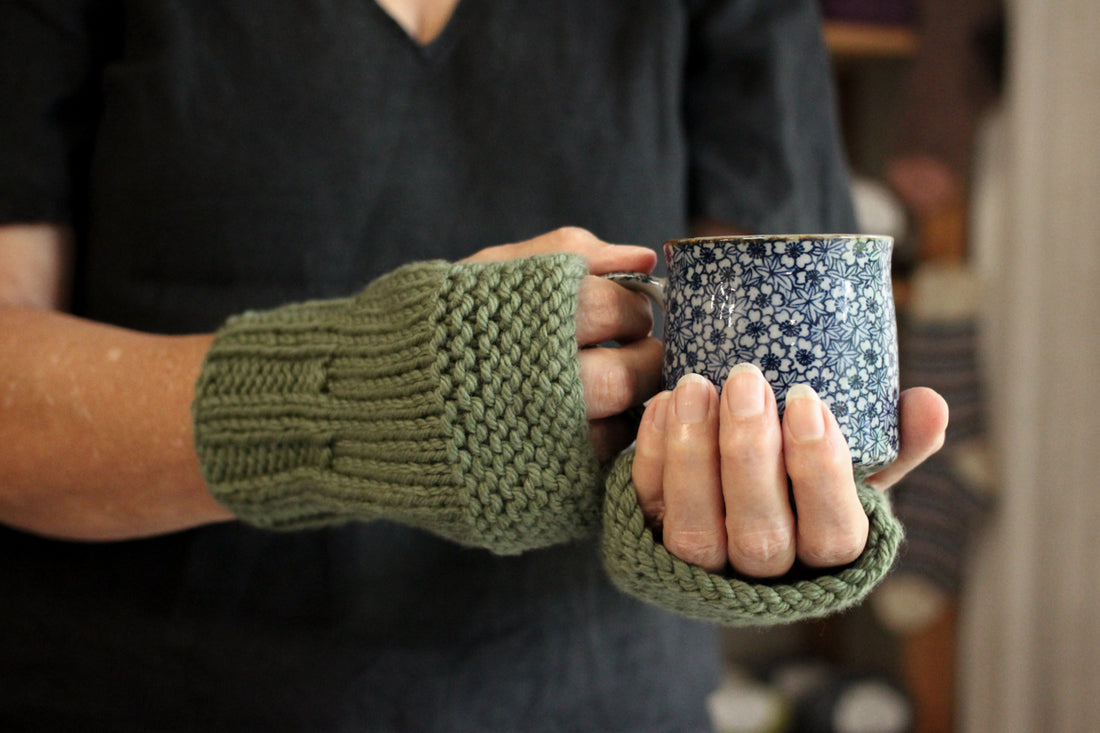 Beginner's Hand Warmers | PDF Knitting Pattern