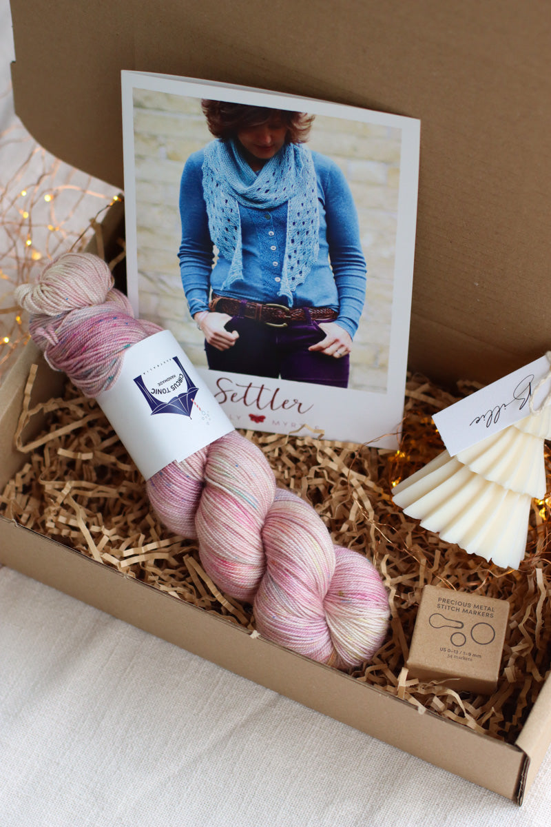 Settler Shawl Christmas Gift Set