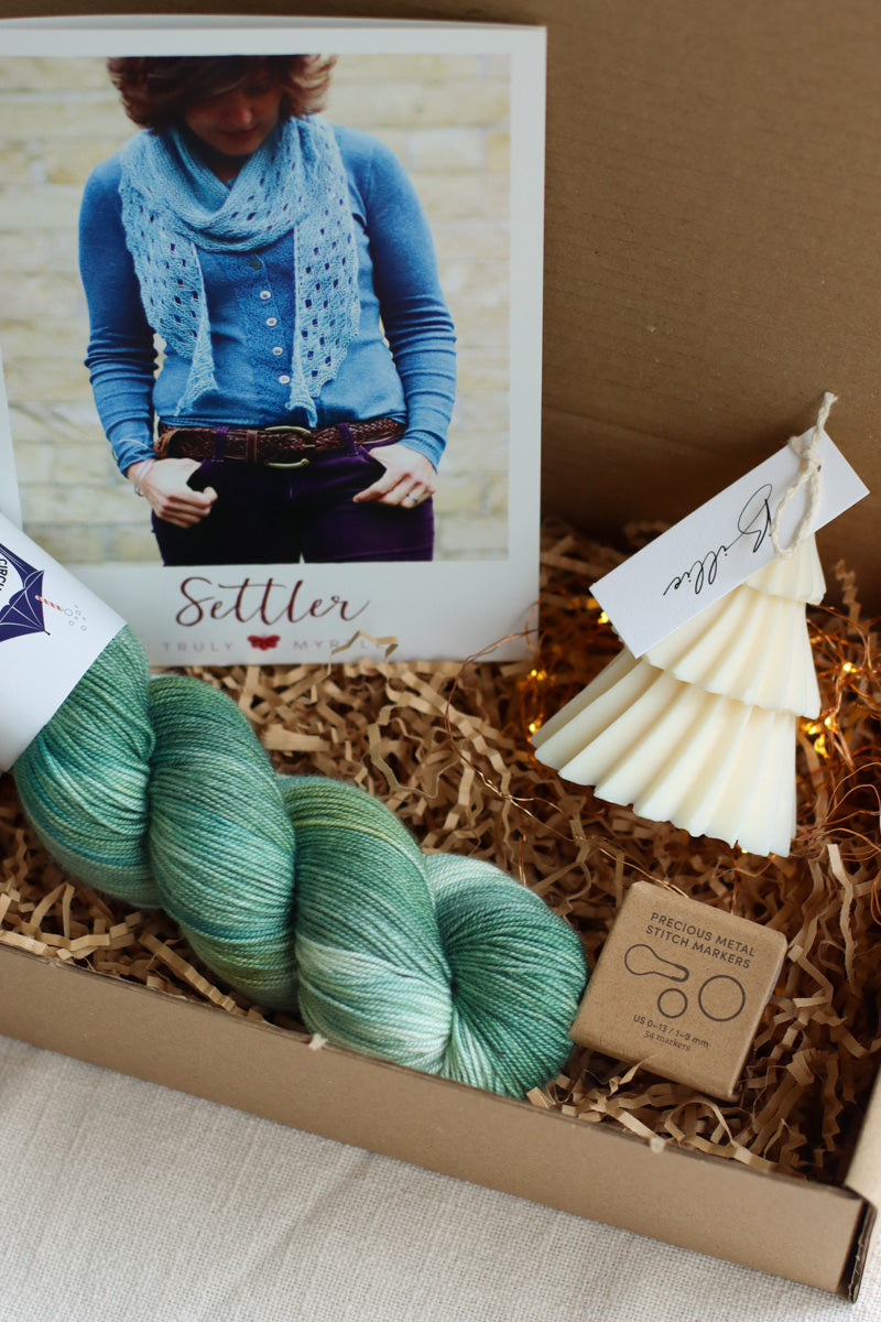 Settler Shawl Christmas Gift Set