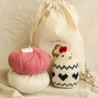 Peckish (the little hen) | Complete Knitting Kit