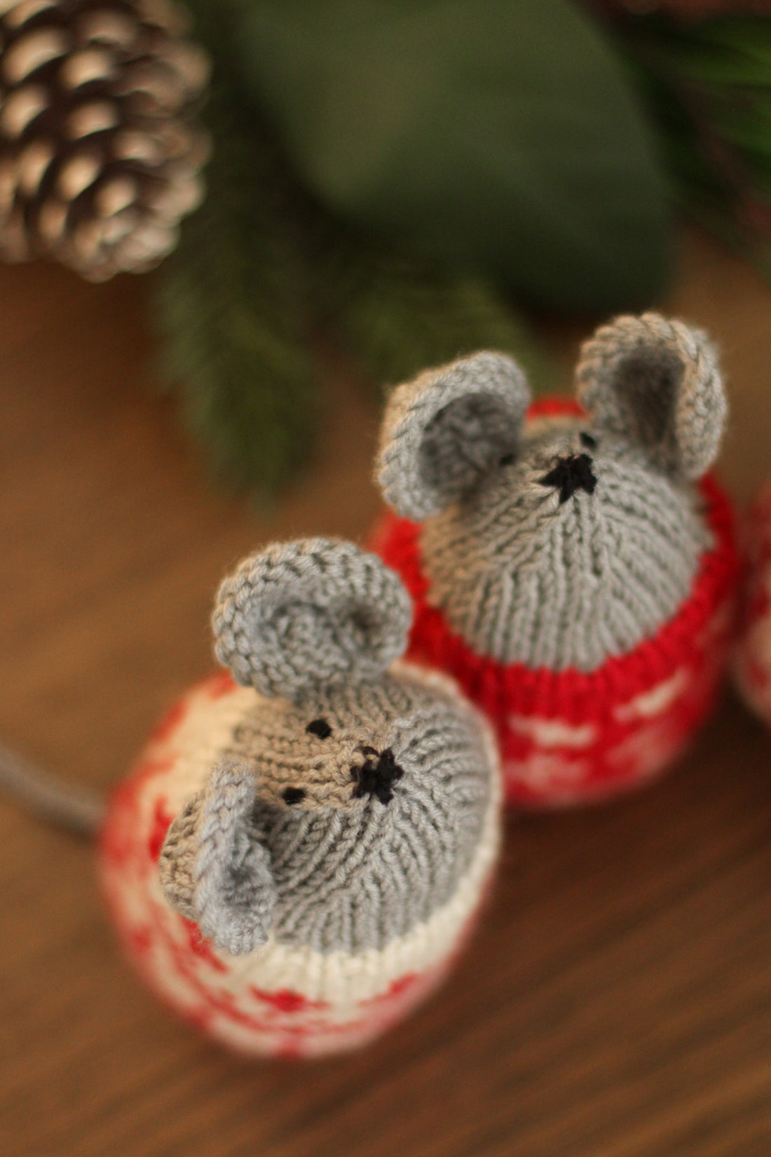 Nordic Christmas Mice | Knitting Kit