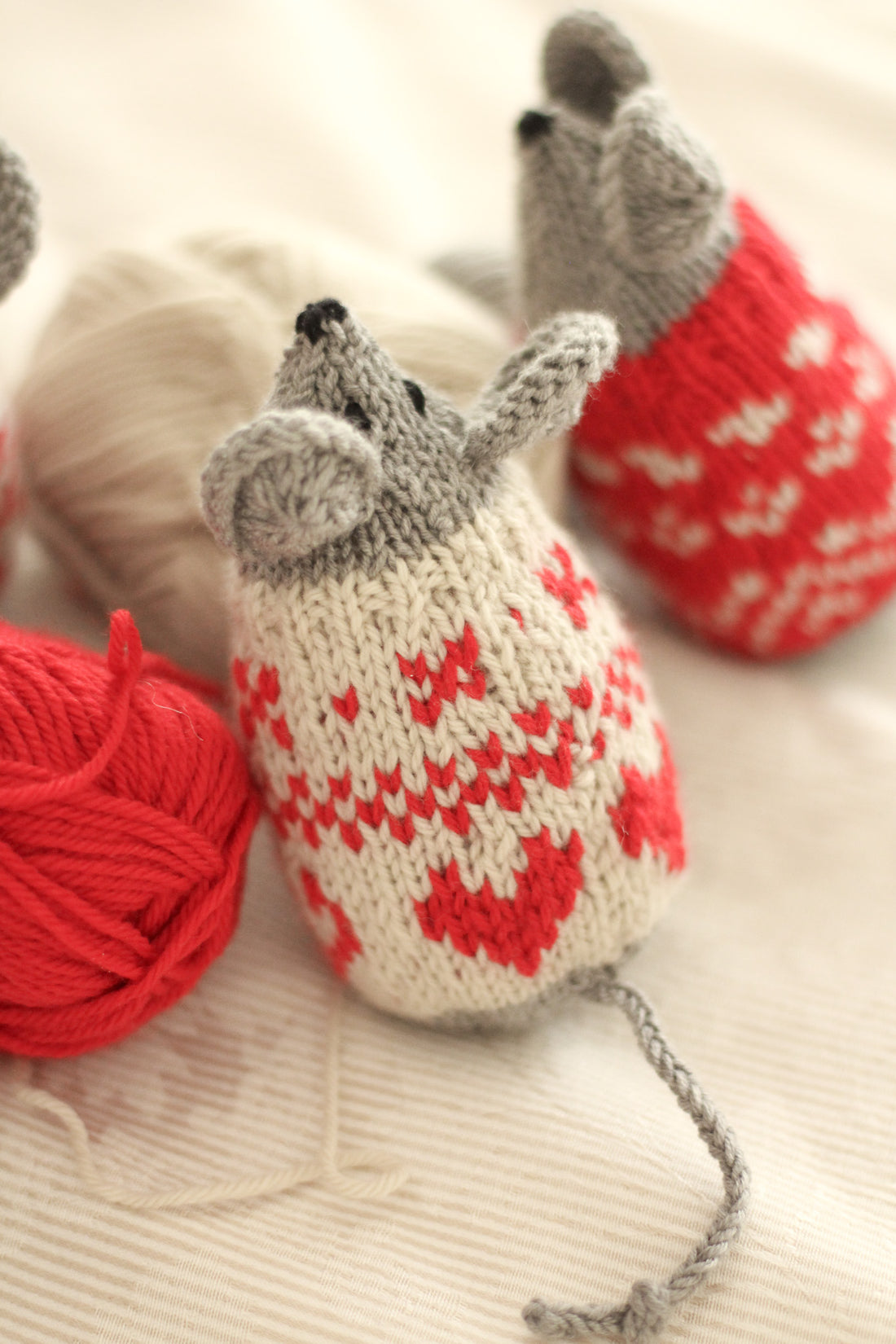 Nordic Christmas Mice | Knitting Kit