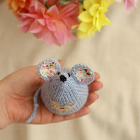 Tea Mouse Knitting Kit | Woolly