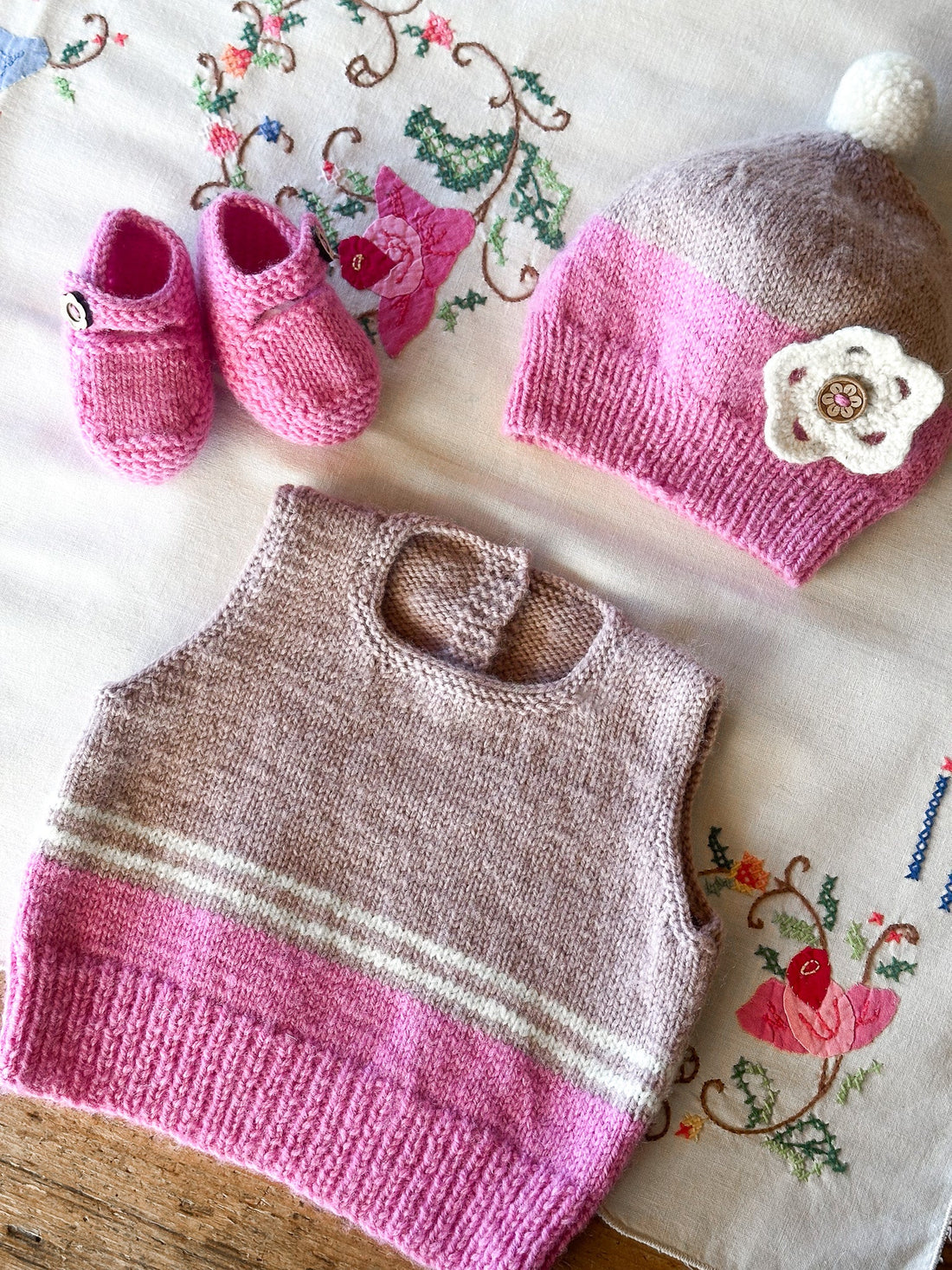 Cassidy Vest, Hat & Shoes by Lisa F Design | Printed Pattern