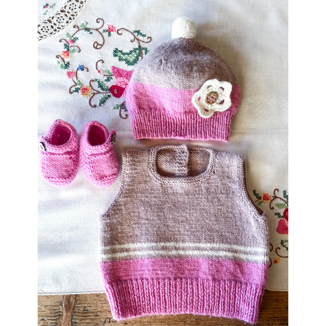 Cassidy Vest, Hat & Shoes by Lisa F Design | Printed Pattern