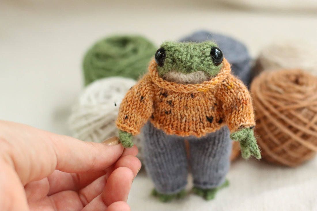 Frog Knitting Kit