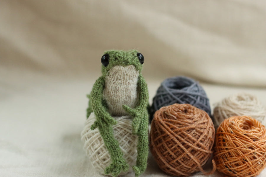 Frog Complete Knitting Kit