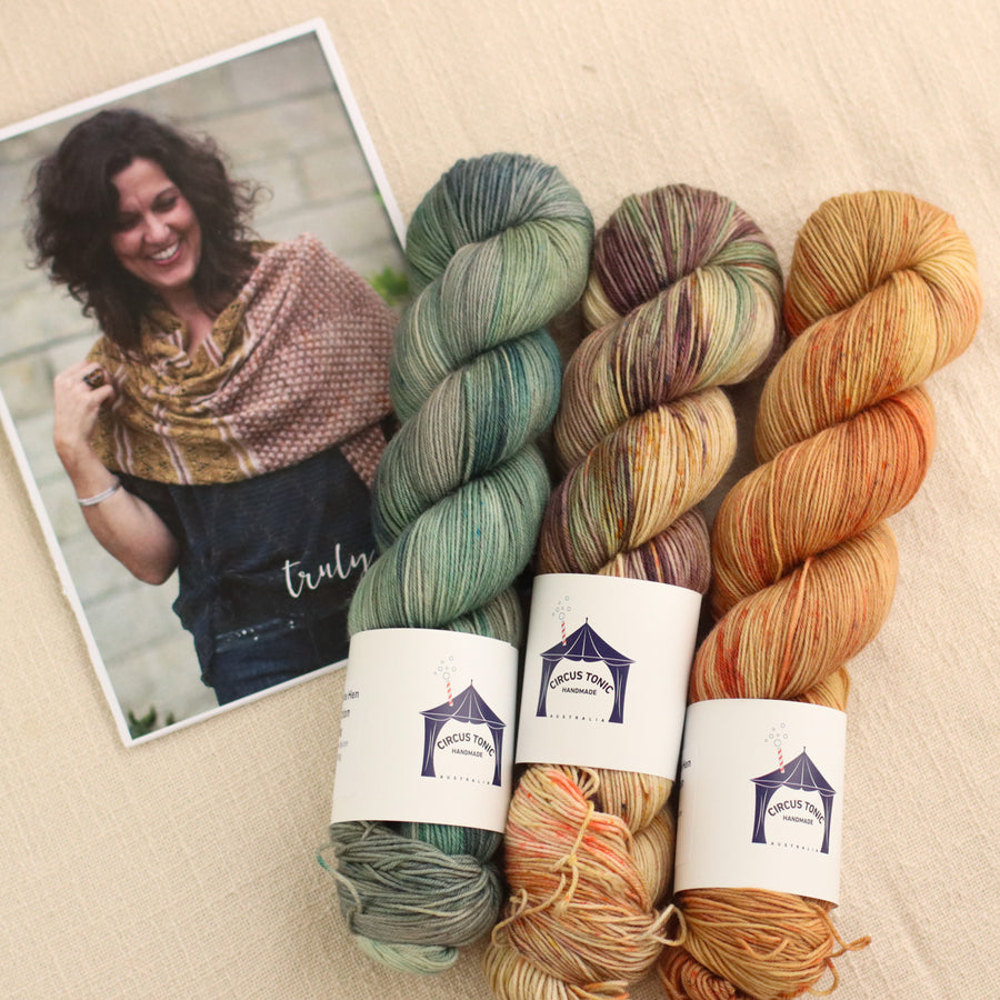 Medley Shawl by Libby Jonson | Knitting Kit