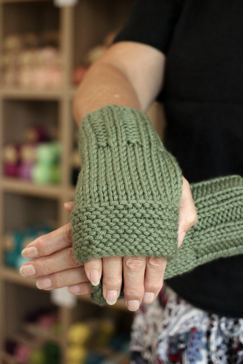 Beginner's Hand Warmers | PDF Knitting Pattern