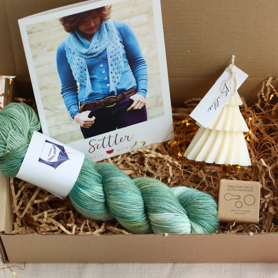 Settler Shawl Christmas Gift Set