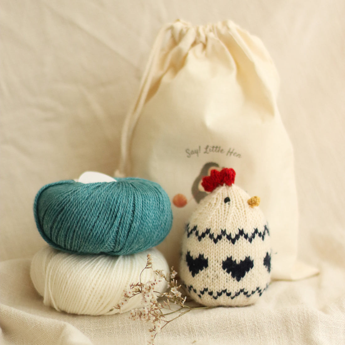 Peckish (the little hen) | Complete Knitting Kit