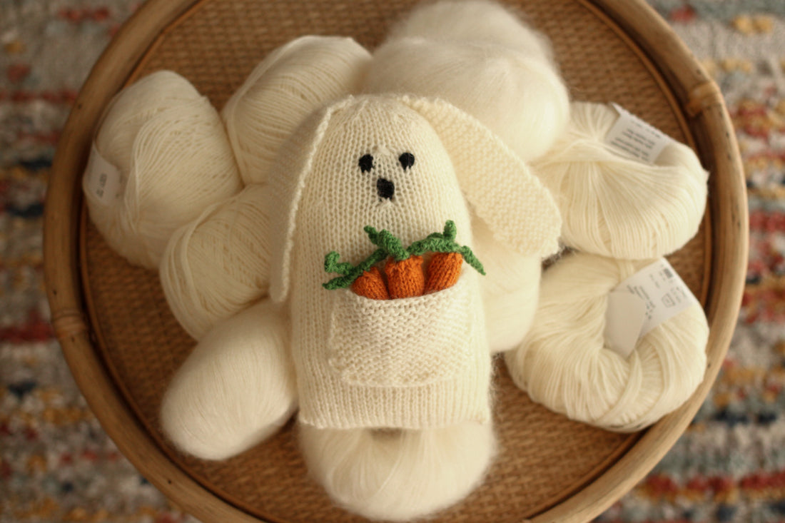 Pocket Full O' Carrots Rabbit | PDF Knitting Pattern