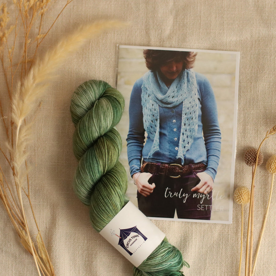 Settler Shawl by Libby Jonson | Knitting Kit
