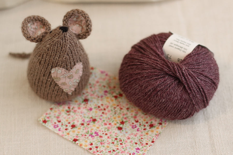 Tea Mouse Knitting Kit | Woolly