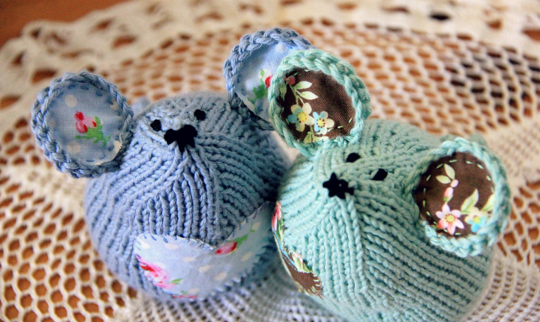 Tea Mouse Knitting Pattern - Say! Little Hen