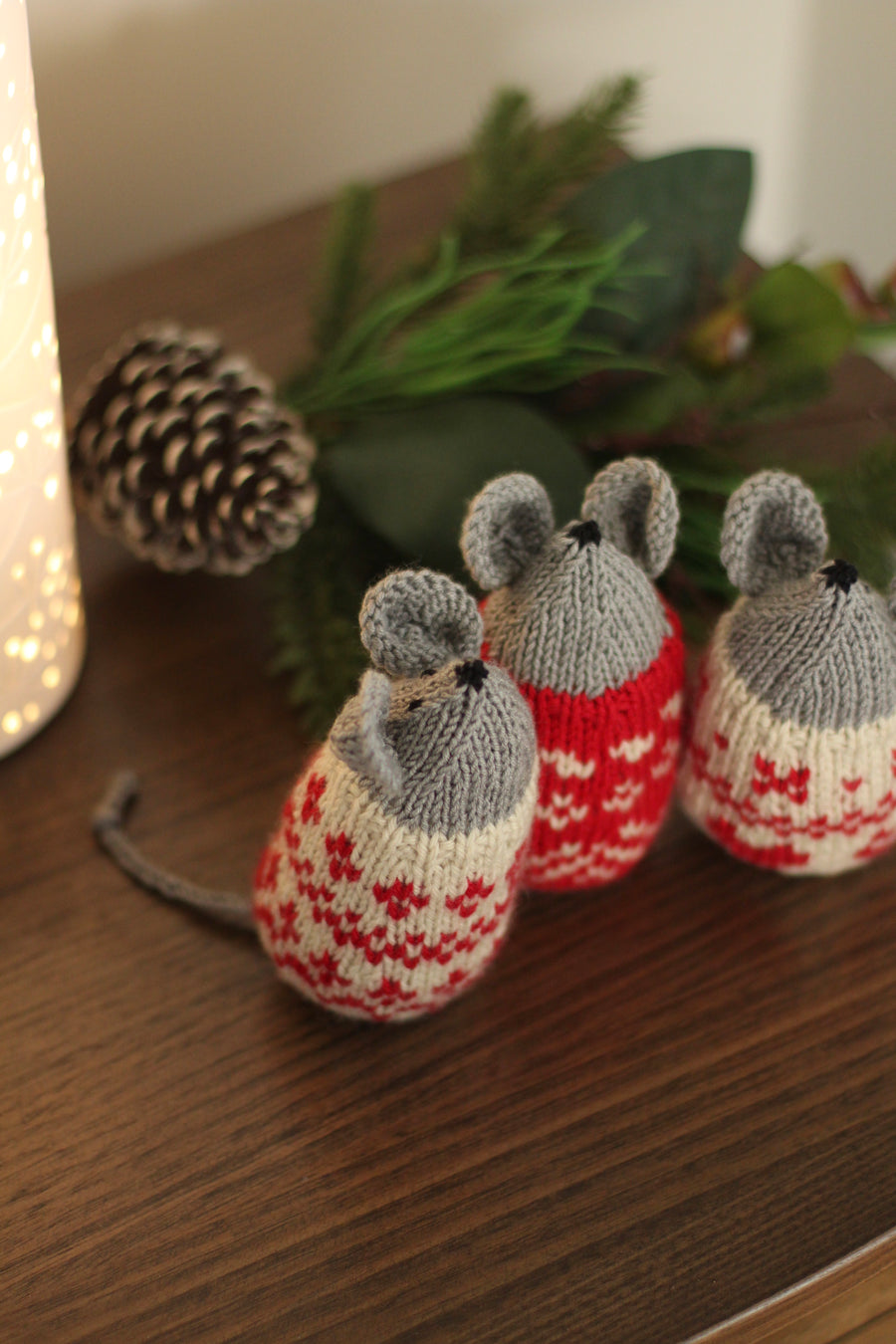 Nordic Christmas Mice | Knitting Kit