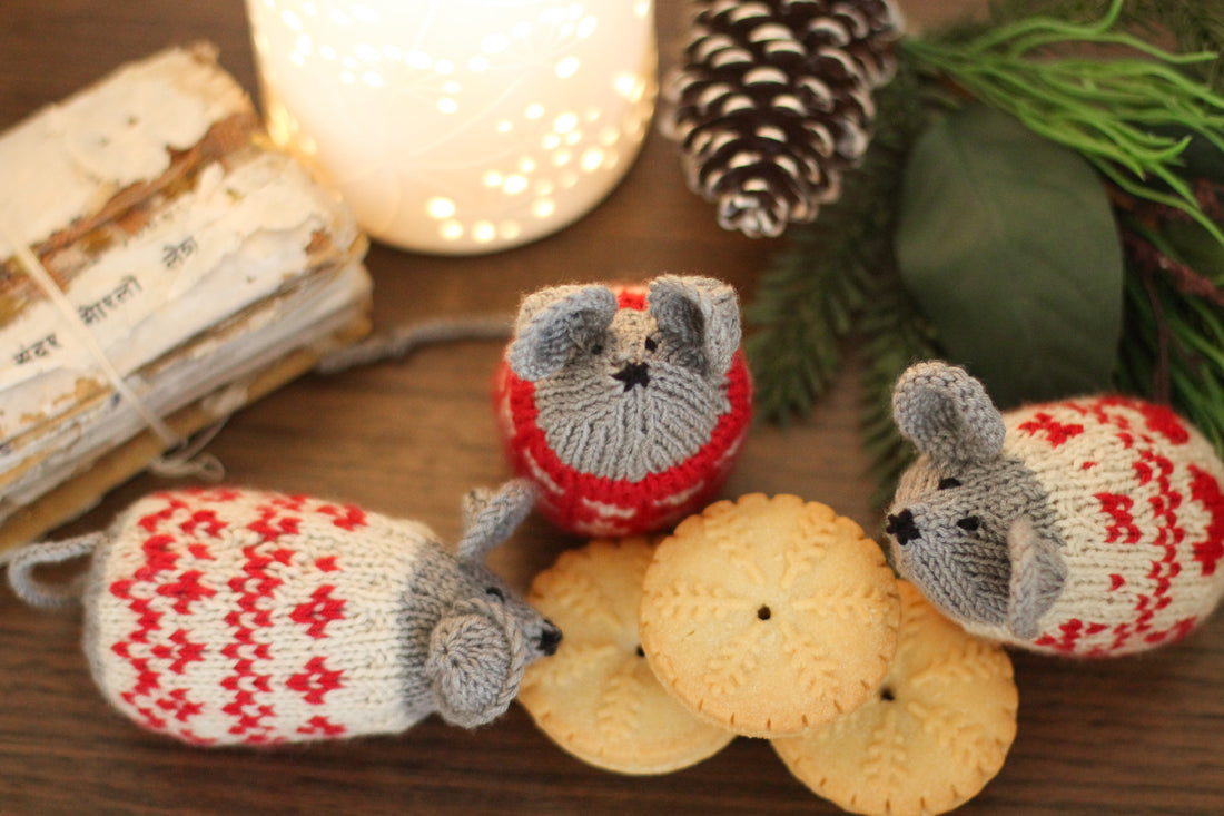 Nordic Christmas Mice | PDF Knitting Pattern