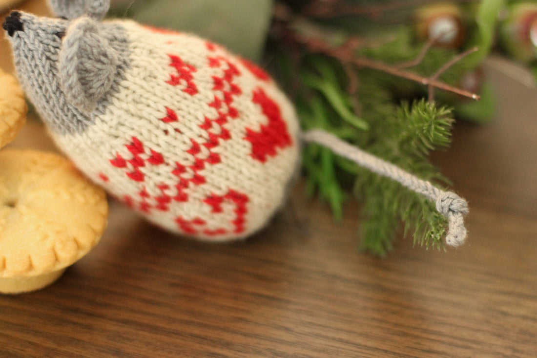 Nordic Christmas Mice | PDF Knitting Pattern