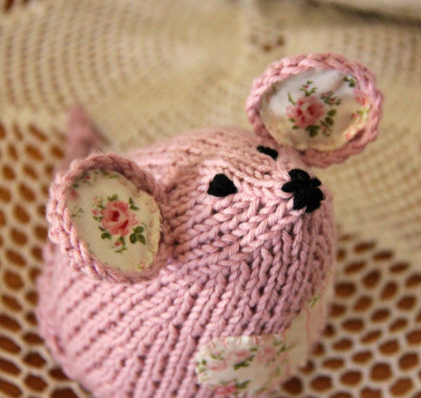 Tea Mouse Knitting Pattern - Say! Little Hen