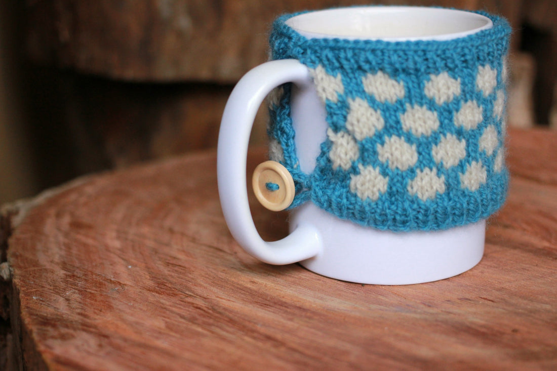 Darling Dots Mug Cosy | PDF Knitting Pattern