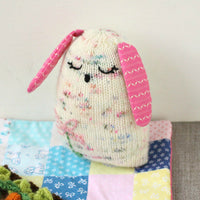 Little Lollipop Rabbit | PDF Knitting Pattern